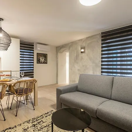 Diamond In The Heart Of The Palace Appartement Split